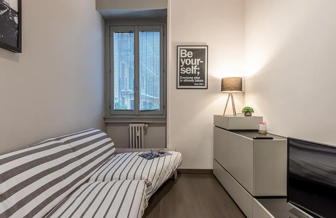 Sant' Ambrogio Flat-1